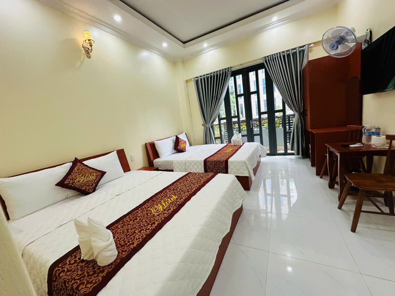 Khách sạn Minh Thịnh — Quận 10, TP.HCM